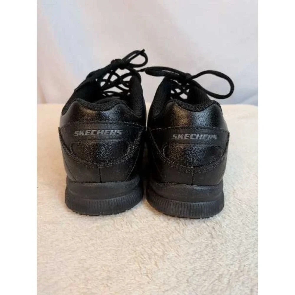 Skechers Slip Resistant Memory Foam Work Shoes Black Men's Size 7 Wide
